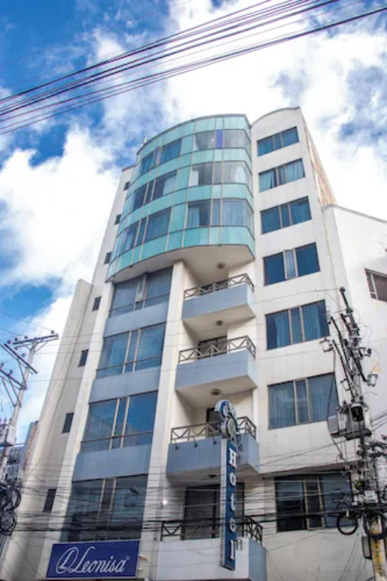 Internacional El Nogal Ipiales Hotel Bagian luar foto