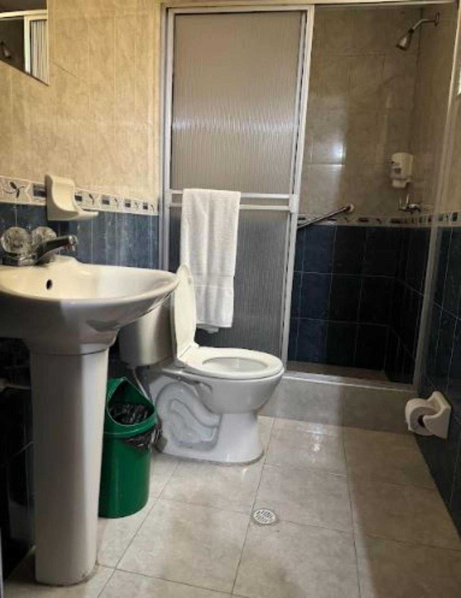 Internacional El Nogal Ipiales Hotel Bagian luar foto